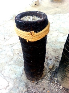 A coconut tree trunk as an ashtray. (Photo/Kendra Yost)